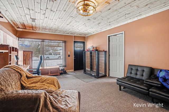 91 2nd Avenue, Norton Shores City, MI 49444