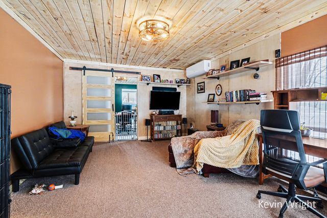 91 2nd Avenue, Norton Shores City, MI 49444