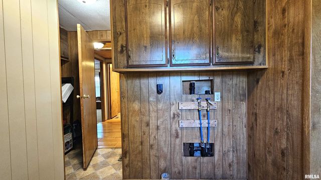 14228 Lake Of Egypt Road, Marion, IL 62959