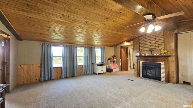 14228 Lake Of Egypt Road, Marion, IL 62959