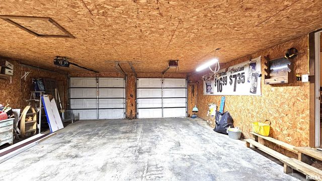 14228 Lake Of Egypt Road, Marion, IL 62959