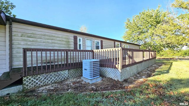 14228 Lake Of Egypt Road, Marion, IL 62959