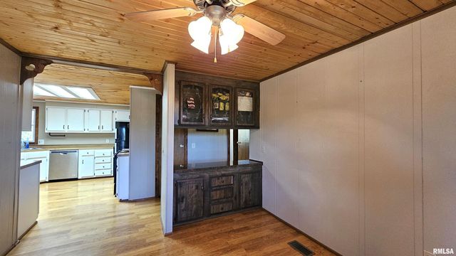 14228 Lake Of Egypt Road, Marion, IL 62959