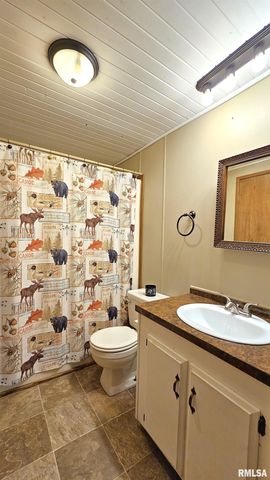 14228 Lake Of Egypt Road, Marion, IL 62959