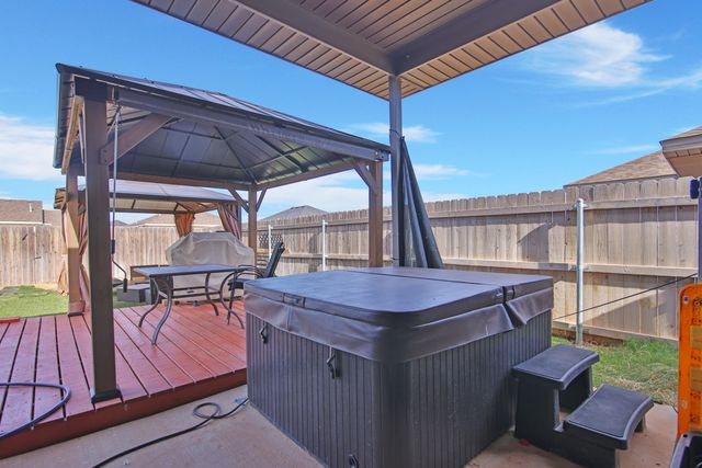 1716 133rd Street, Lubbock, TX 79423