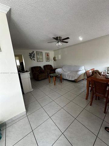 920 SW 11th Ave 11D, Hallandale Beach, FL 33009