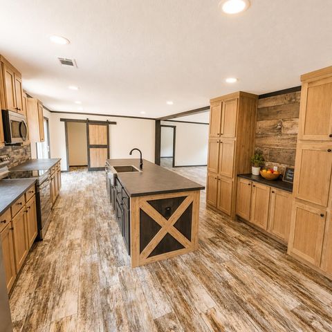 8590 Paxville Highway, Manning, SC 29102