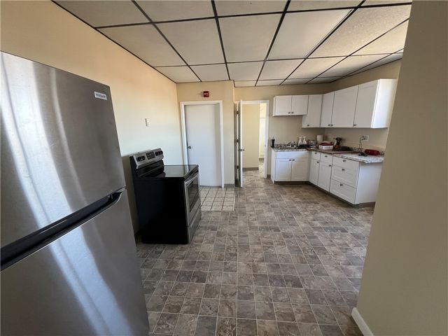 33 Railroad Avenue 1, Westerly, RI 02891