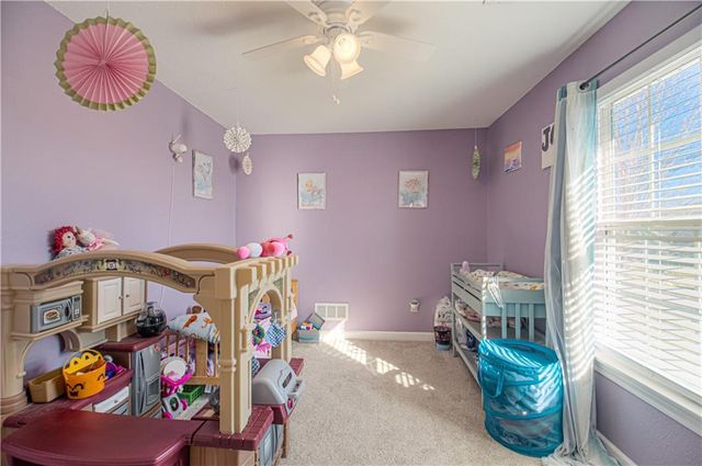 21032 Millridge Street, Spring Hill, KS 66083