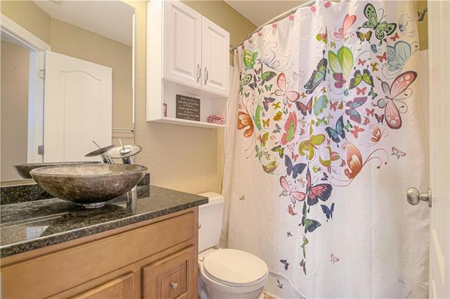 21032 Millridge Street, Spring Hill, KS 66083