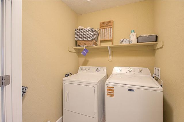 21032 Millridge Street, Spring Hill, KS 66083