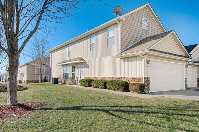 21032 Millridge Street, Spring Hill, KS 66083