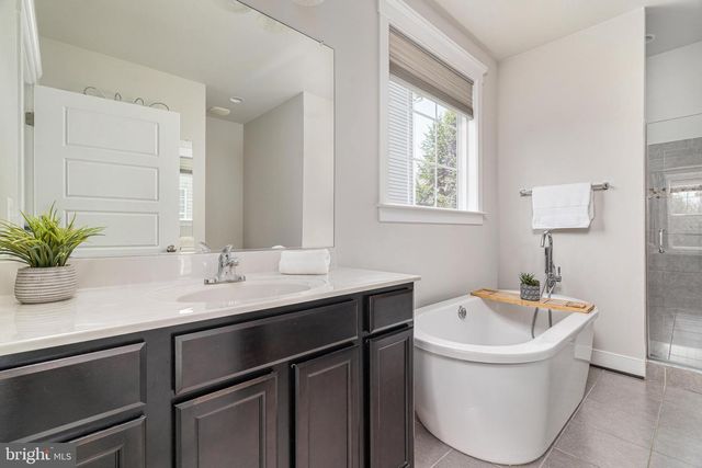 146 BLACKFORD DR, Stephenson, VA 22656