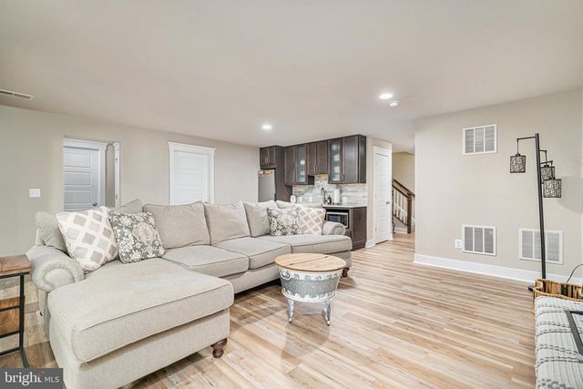 146 BLACKFORD DR, Stephenson, VA 22656