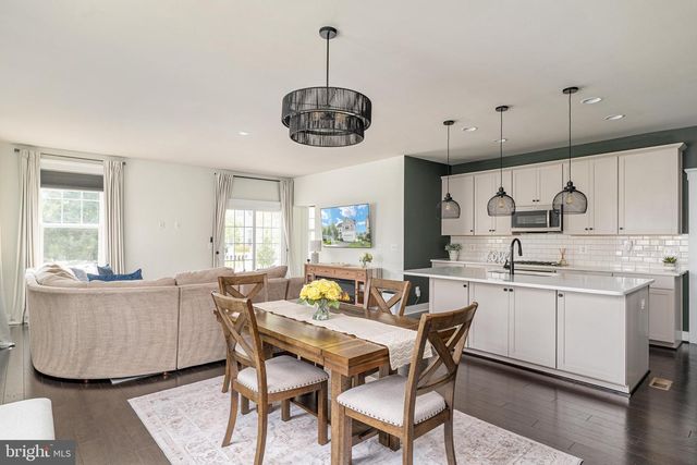 146 BLACKFORD DR, Stephenson, VA 22656