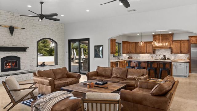 33120 Vino Way, Temecula, CA 92591