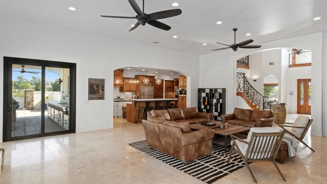 33120 Vino Way, Temecula, CA 92591