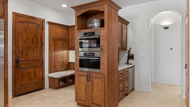 33120 Vino Way, Temecula, CA 92591