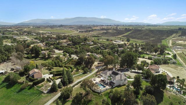 33120 Vino Way, Temecula, CA 92591