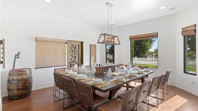 33120 Vino Way, Temecula, CA 92591