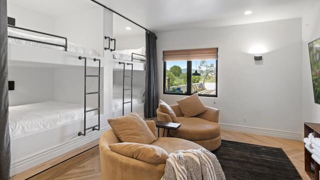 33120 Vino Way, Temecula, CA 92591