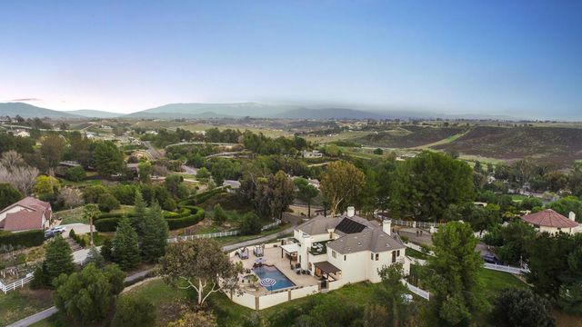 33120 Vino Way, Temecula, CA 92591