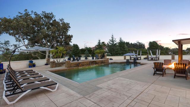 33120 Vino Way, Temecula, CA 92591