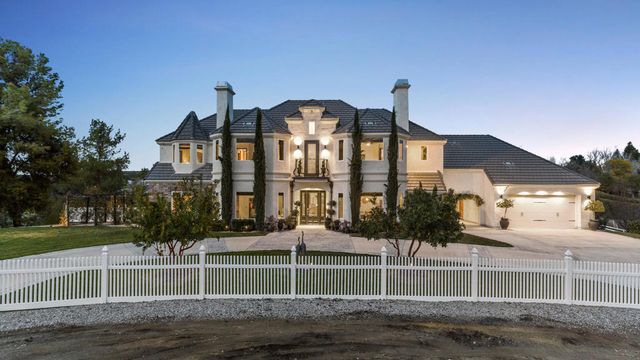 33120 Vino Way, Temecula, CA 92591