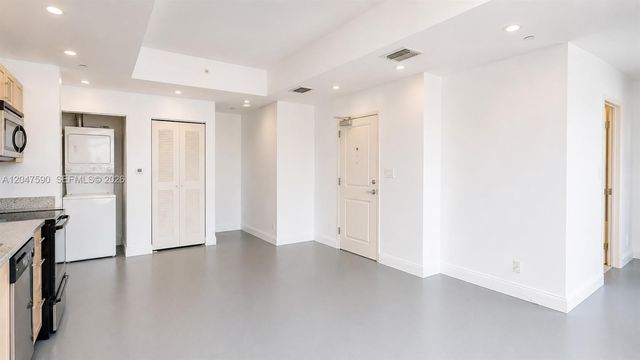 111 E Flagler Street 810, Miami, FL 33131