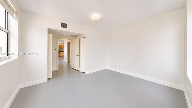 111 E Flagler Street 810, Miami, FL 33131