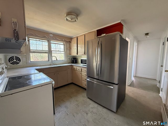 300 Mansfield Avenue, Windham, CT 06226
