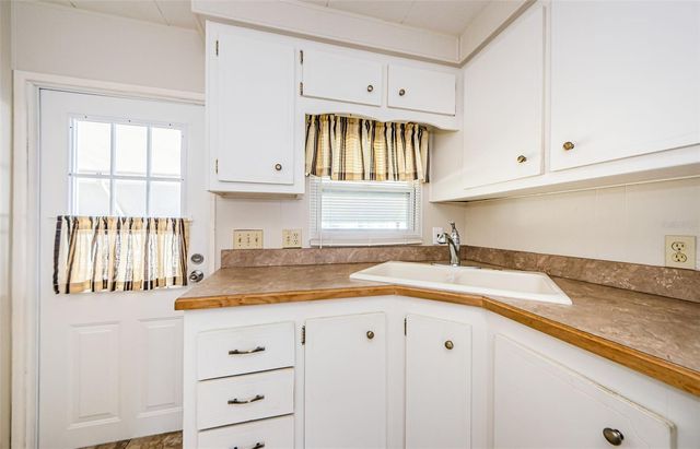 39820 US HIGHWAY 19 N 15, Tarpon Springs, FL 34689