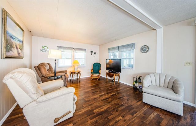 39820 US HIGHWAY 19 N 15, Tarpon Springs, FL 34689