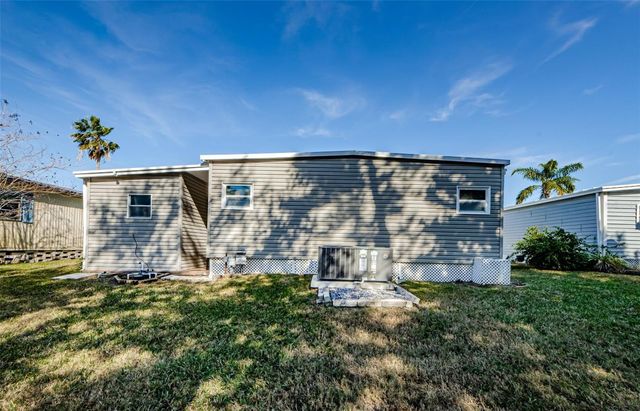39820 US HIGHWAY 19 N 15, Tarpon Springs, FL 34689