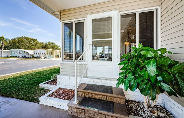 39820 US HIGHWAY 19 N 15, Tarpon Springs, FL 34689