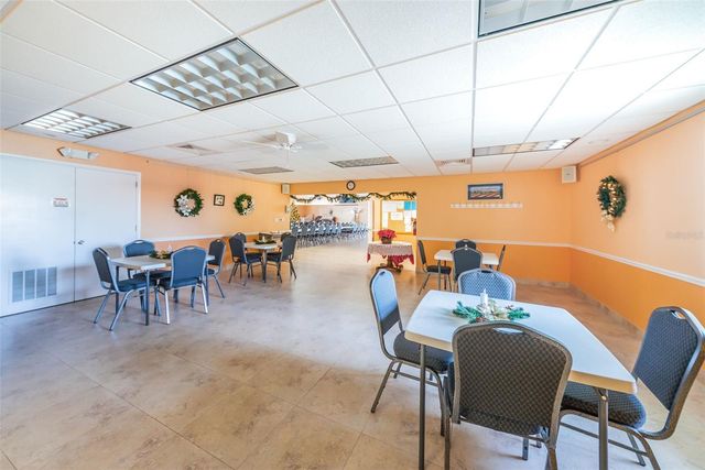 39820 US HIGHWAY 19 N 15, Tarpon Springs, FL 34689