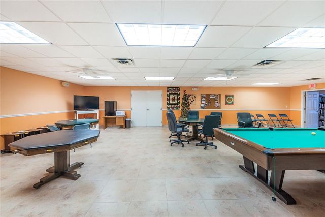 39820 US HIGHWAY 19 N 15, Tarpon Springs, FL 34689