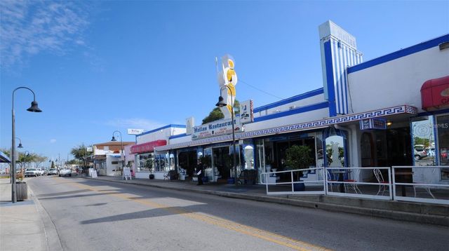 39820 US HIGHWAY 19 N 15, Tarpon Springs, FL 34689