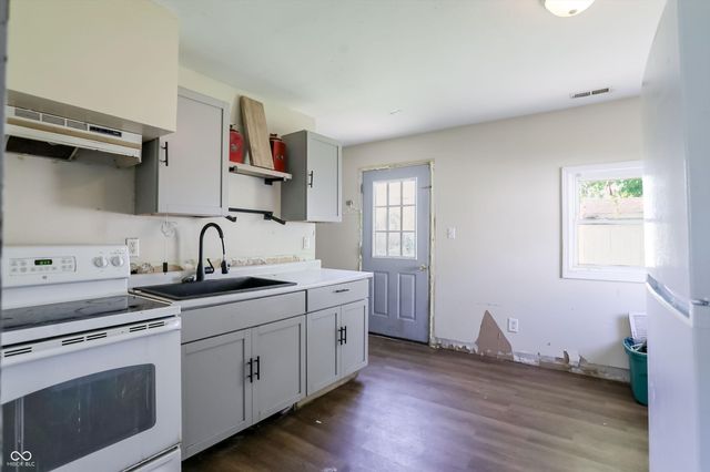 57 14th Street, Franklin, IN 46131
