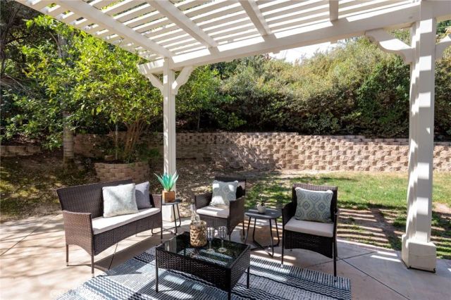 24589 Lola, Newhall, CA 91321