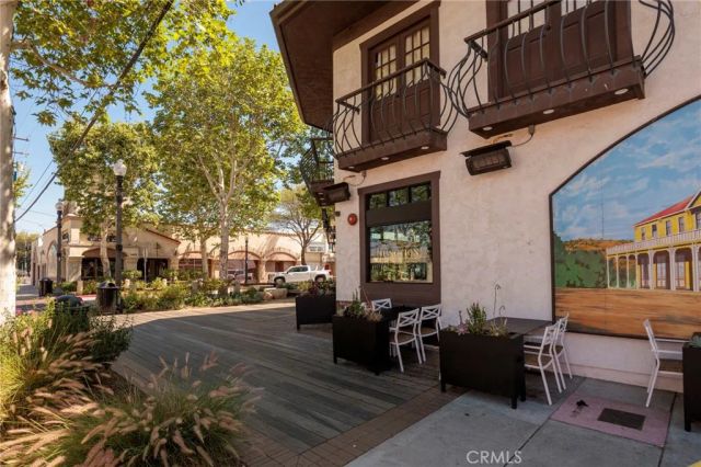 24589 Lola, Newhall, CA 91321