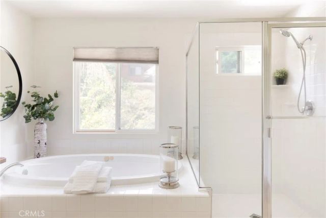 24589 Lola, Newhall, CA 91321