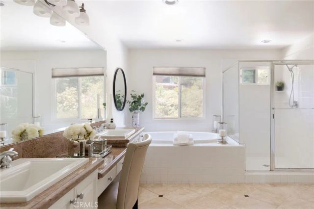 24589 Lola, Newhall, CA 91321