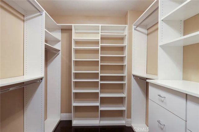 24589 Lola, Newhall, CA 91321