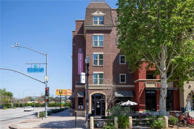 24589 Lola, Newhall, CA 91321