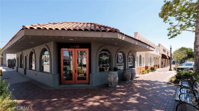 24589 Lola, Newhall, CA 91321