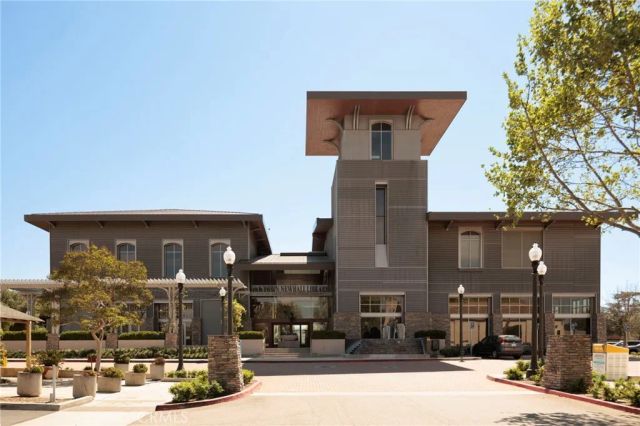 24589 Lola, Newhall, CA 91321