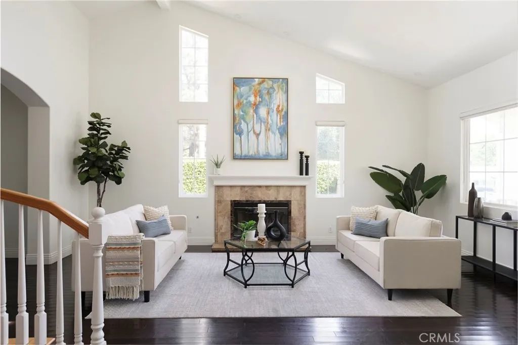 24589 Lola, Newhall, CA 91321