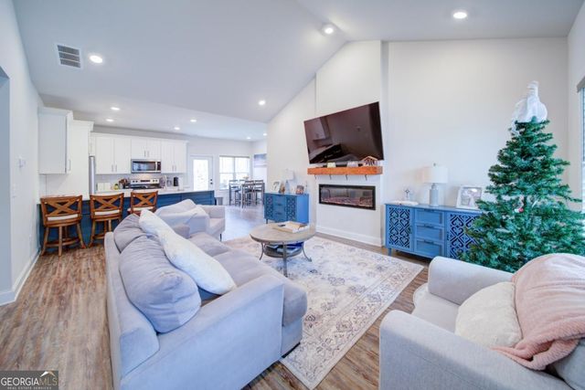 170 White Antelope Street, Waleska, GA 30183