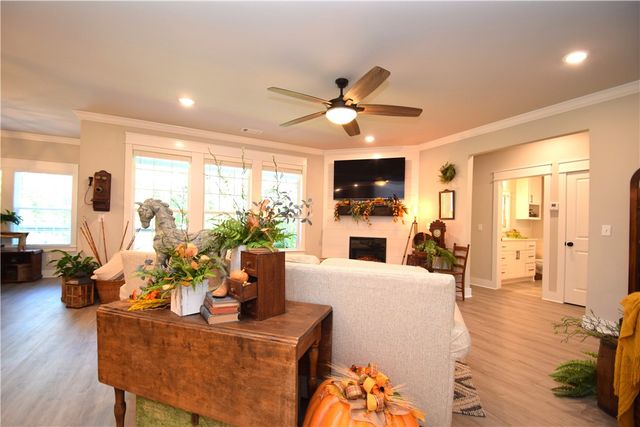 42 Tummell Drive, Bella Vista, AR 72715
